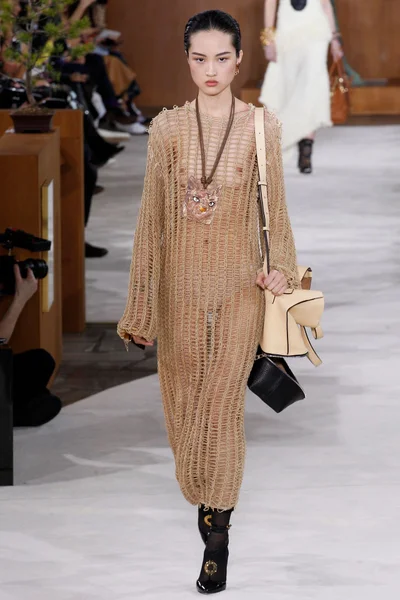 Look 35